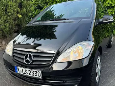 Gebraucht Mercedes A160 95 PS (69 kW) 2012 Schwarz Limousine