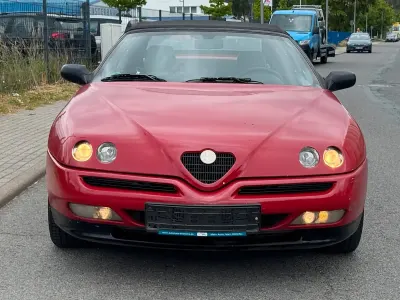 Gebraucht Alfa Romeo Spider 150 PS (110 kW) 1998 Rot Cabrio