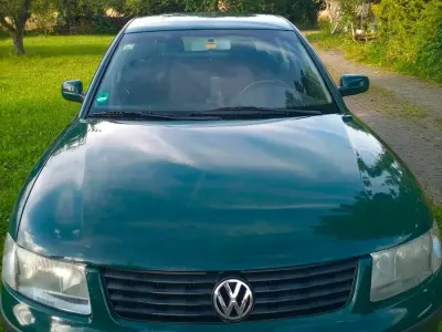 Gebraucht VW Passat 150 PS (110 kW) 1999 Grün Limousine