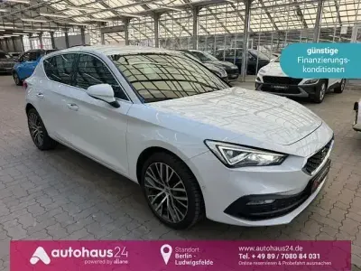 Gebraucht Seat Leon XCELLENCE 150 PS (110 kW) 2022 Weiß Limousine