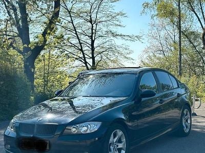 Brugt BMW 320 177 HK (130 kW) 2005 Sort Hatchback