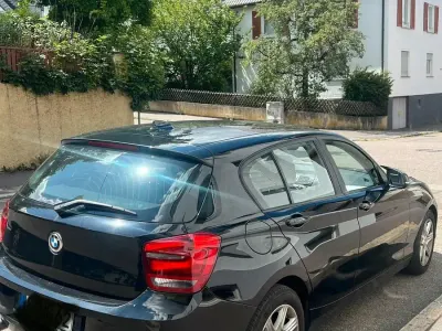 Gebraucht BMW 114 102 PS (75 kW) 2012 Schwarz Kleinwagen