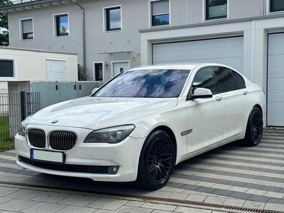 BMW 750