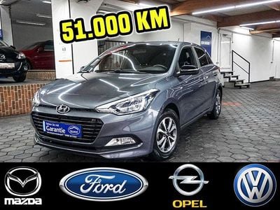 Gebraucht Hyundai i20 Passion 84 PS (61 kW) 2018 Star dust / met (metallic) Kleinwagen