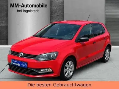 Gebraucht VW Polo Trendline 75 PS (55 kW) 2015 Rot Limousine