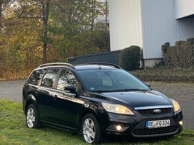 Schwarz Gebraucht 2010 Ford Focus Style Kombi | 3.499 € (Fairer Preis)