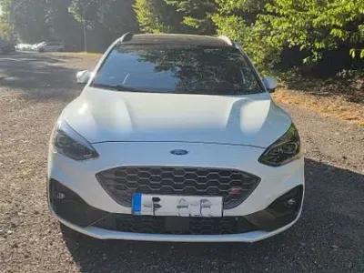 Gebraucht Ford Focus ST 280 PS (205 kW) 2021 Weiß Limousine