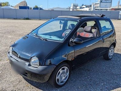 Second-hand Renault Twingo 75 CP (55 kW) 2001 Negru Hatchback