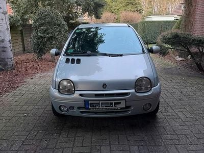 Silber Gebraucht 2004 Renault Twingo Dynamique Kleinwagen | 1.650 €