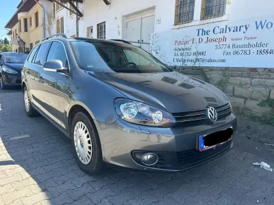 Gebraucht VW Golf VI Comfortline 105 PS (77 kW) 2011 Grau Kleinwagen