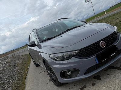 Gebraucht Fiat Tipo S 120 PS (88 kW) 2020 Grau Kombi