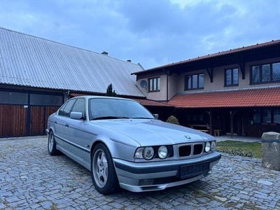 Gebraucht BMW 540 286 PS (210 kW) 1994 Silber Limousine