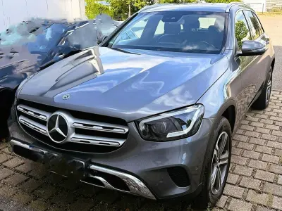 Gebraucht Mercedes GLC220 194 PS (142 kW) 2020 Grau SUV