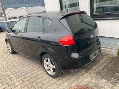 Używany Seat Altea Style 140 KM (102 kW) 2011 Czarny Minivan