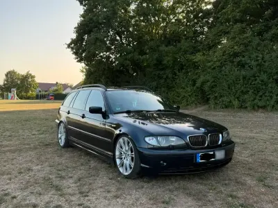 Gebraucht BMW 330 204 PS (150 kW) 2004 Schwarz Kombi