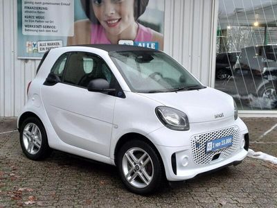 Farbe: weiß Gebraucht 2021 Smart ForTwo Electric Drive | 11.500 € (Fairer Preis)