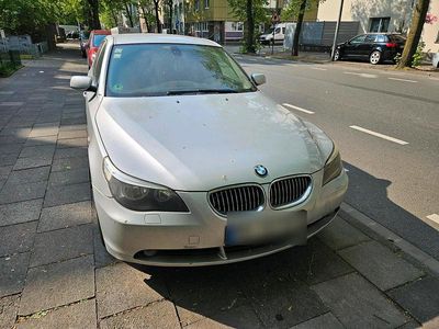 Usata BMW 525 177 CV (130 kW) 2005 Argento Berlina