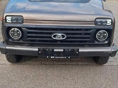 Lada Urban
