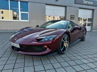Gebraucht Ferrari 296 829 PS (609 kW) 2024 Rot
