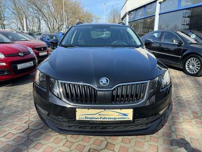 gebraucht Skoda Octavia Ambition Combi DSG mit Klima/Navi/PDC/MFL/SHZ/Alus