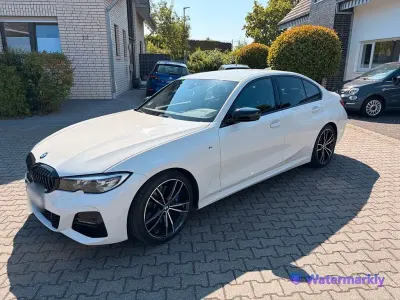 Gebraucht BMW 330 M Sport 258 PS (189 kW) 2019 Weiß Limousine