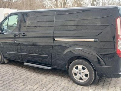 Gebraucht Ford Tourneo 170 PS (125 kW) 2017 Schwarz Van / Kleinbus