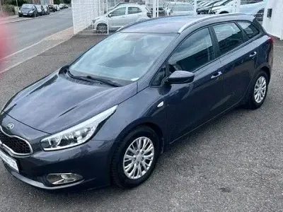 Gebraucht Kia Ceed Sportswagon Edition 7 135 PS (99 kW) 2014 Grau Kombi