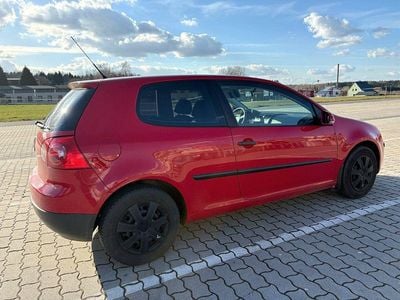 Gebraucht VW Golf V 75 PS (55 kW) 2005 Rot Kleinwagen