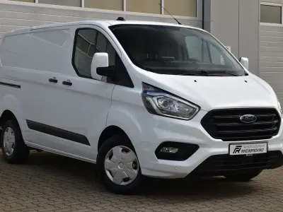 Gebraucht Ford 300 Trend 105 PS (77 kW) 2022 Frostweiß Van / Kleinbus