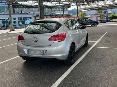 Gebraucht Opel Astra Design Edition 116 PS (85 kW) 2010 Silber Limousine