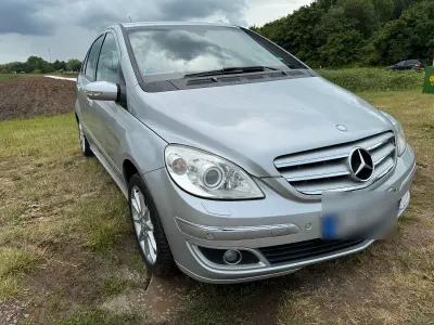 Gebraucht Mercedes B200 AMG 136 PS (100 kW) 2006 Silber Van / Kleinbus