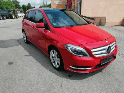 Brugt Mercedes B200 136 HK (100 kW) 2013 Rød MPV