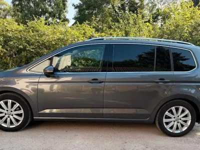 Gebraucht VW Touran Highline 179 PS (131 kW) 2017 Grau Van / Kleinbus