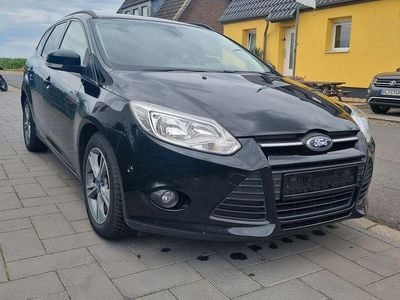 Usata Ford Focus SYNC Edition 101 CV (74 kW) 2014 Nero Station wagon