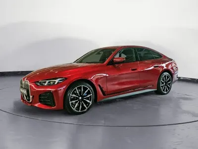 Gebraucht BMW i4 Sport Line 250 kW (340 PS) 2025 Rot Limousine