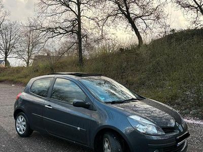 Gebraucht Renault Clio III 75 PS (55 kW) 2007 Grau Kleinwagen