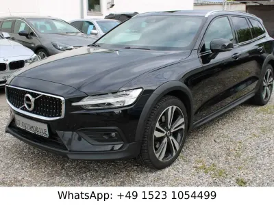Gebraucht Volvo V60 CC Pro 190 PS (139 kW) 2020 Schwarz Kombi