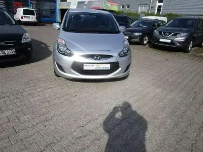 Gebraucht Hyundai ix20 Edition 90 PS (66 kW) 2014 Grau Kleinwagen