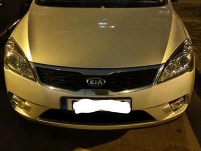 Gebraucht Kia Ceed 125 PS (91 kW) 2011 Grau Kleinwagen