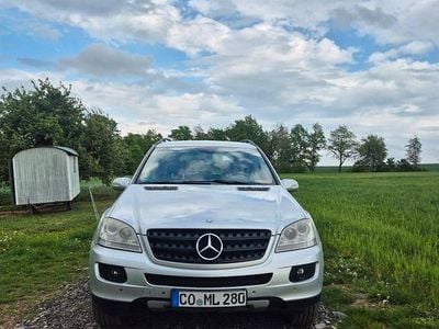 Silber Gebraucht 2006 Mercedes ML280 SUV | 7.900 € (Fairer Preis)