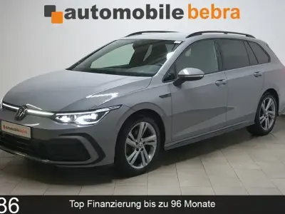 Gebraucht VW Golf VIII R-line 150 PS (110 kW) 2021 Mondsteingrau Kombi