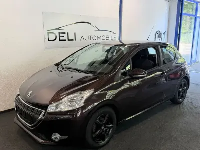 Gebraucht Peugeot 208 Style 82 PS (60 kW) 2013 Braun Kleinwagen