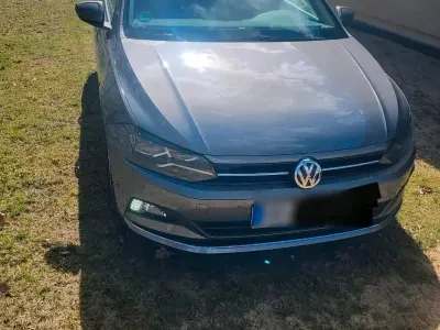 Gebraucht VW Polo Highline 95 PS (69 kW) 2018 Grau Kleinwagen
