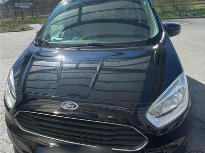 Usata Ford Tourneo Courier 100 CV (73 kW) 2016 Nero Monovolume