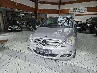 Gebraucht Mercedes B180 116 PS (85 kW) 2009 Silber Van / Kleinbus