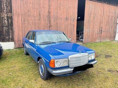Gebraucht Mercedes E230 1981 Blau Limousine