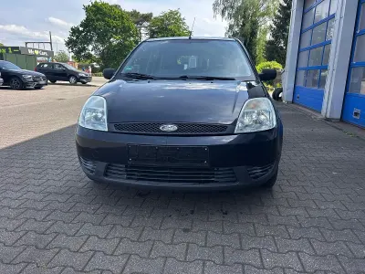 Usata Ford Fiesta 68 CV (50 kW) 2002 Nero Utilitaria