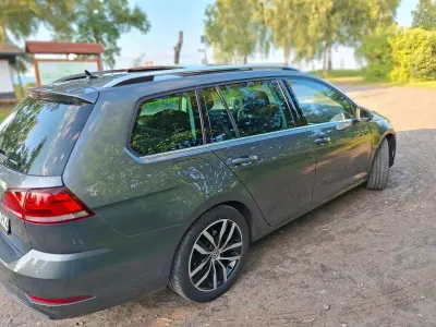 Gebraucht VW Golf VII Highline 150 PS (110 kW) 2019 Grau Kombi