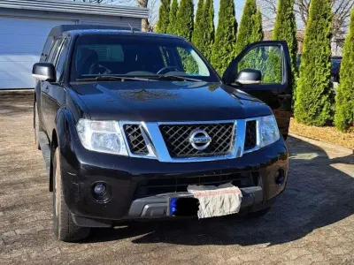 Gebraucht Nissan Navara XE 190 PS (139 kW) 2011 Schwarz Pickup
