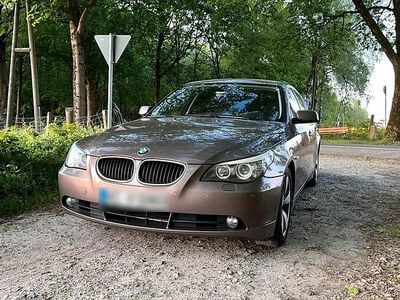 Second-hand BMW 525 218 CP (160 kW) 2005 Maro Berlinǎ